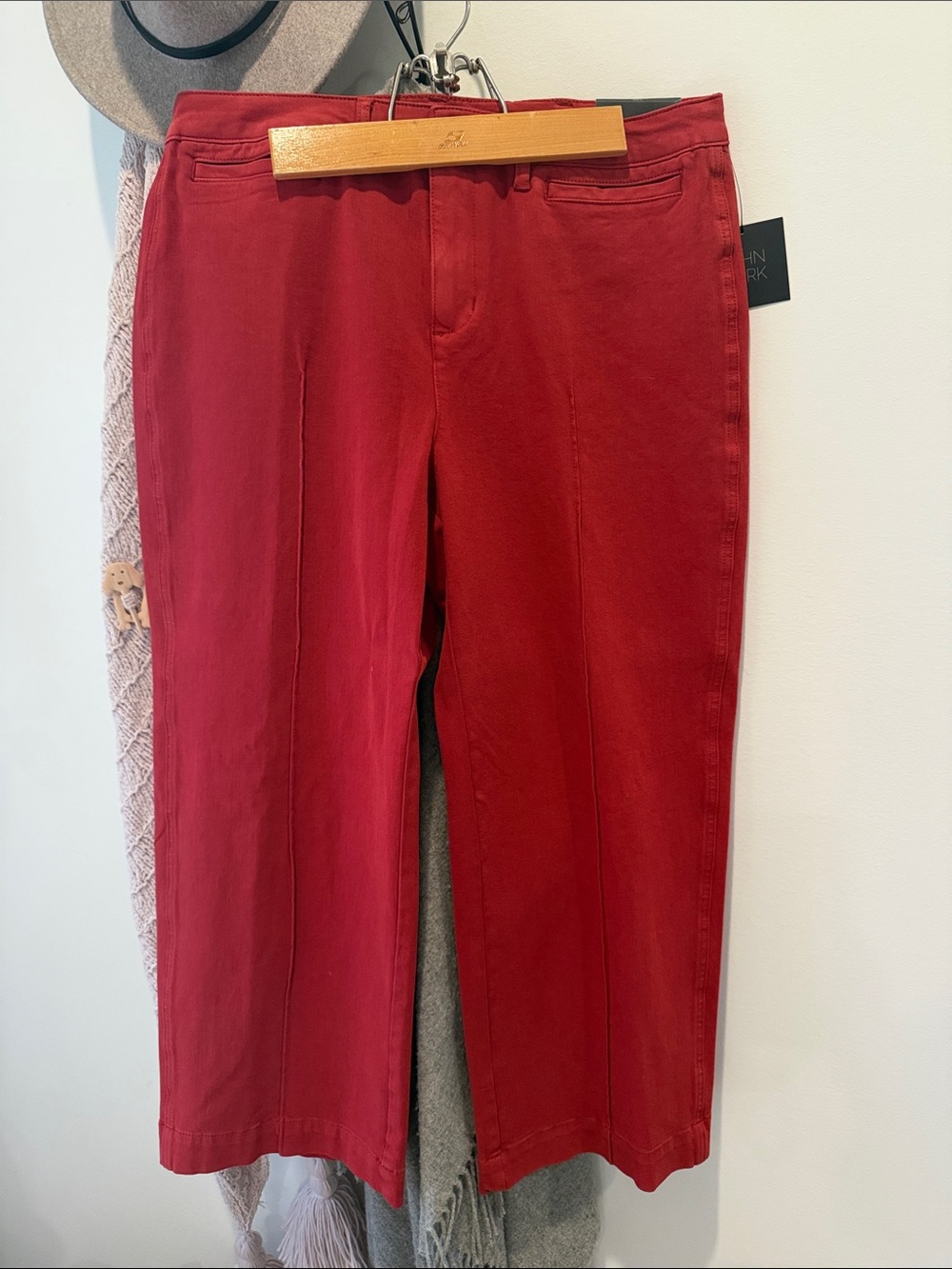 Women’s Red Straight-Leg Pants
